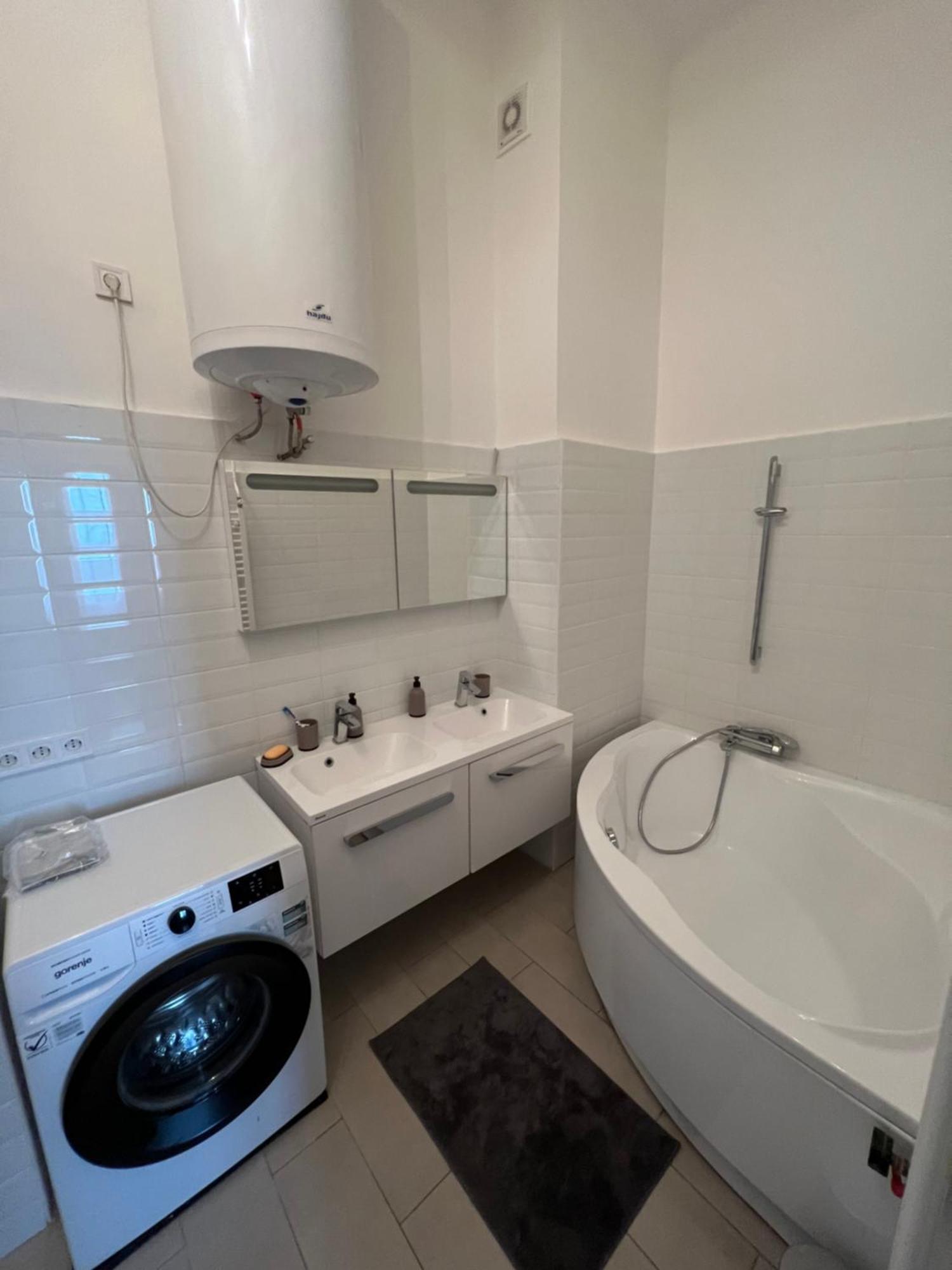 Azure King Residence In The Heart Of Βουδαπέστη Εξωτερικό φωτογραφία